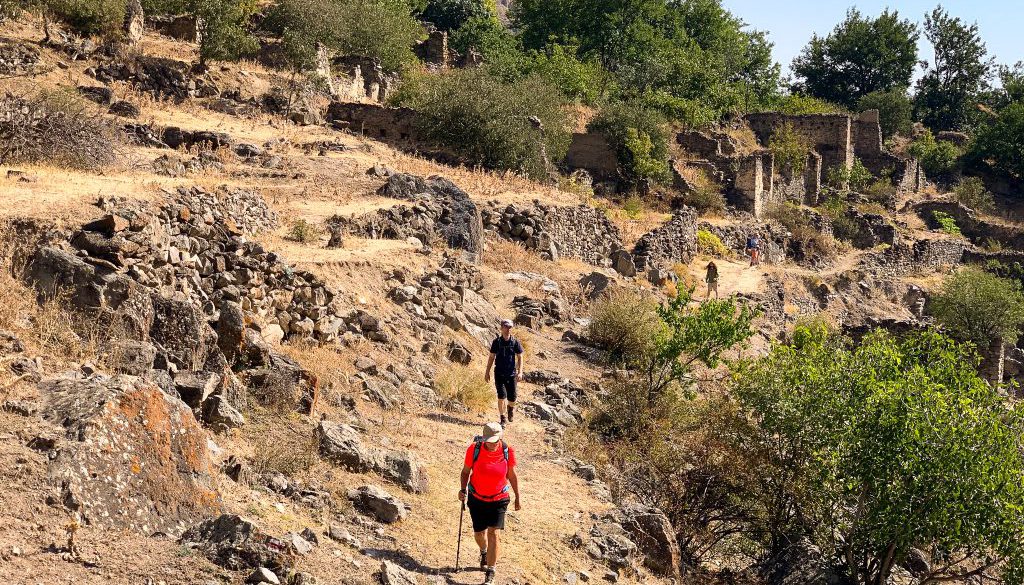 hiking-the-transcaucasian-trail-in-syunik-armenia-11