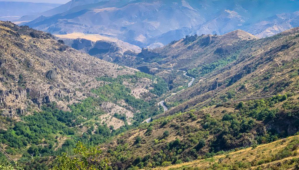 hiking-the-transcaucasian-trail-in-syunik-armenia-2