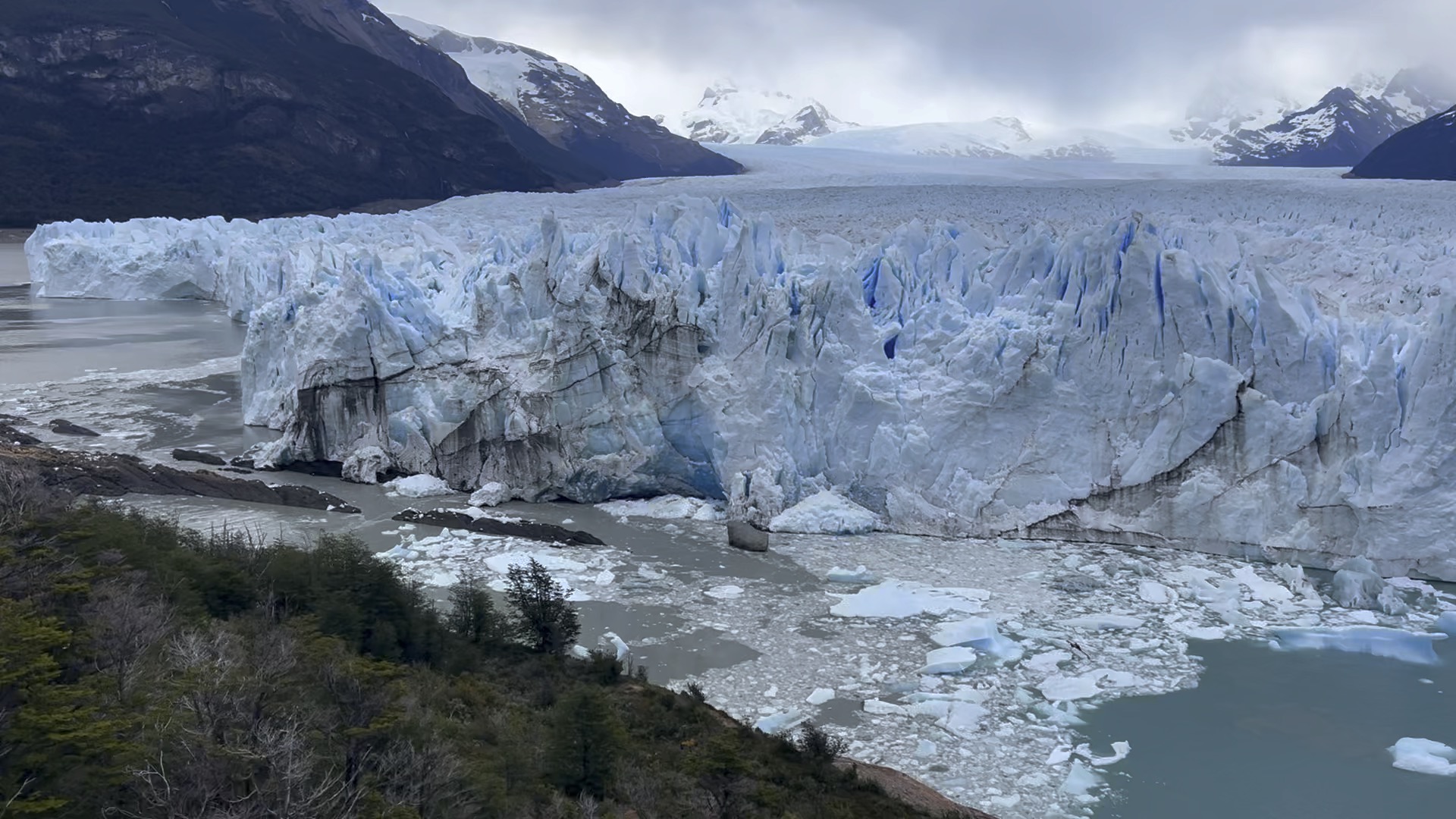 Puerto Moreno glacier