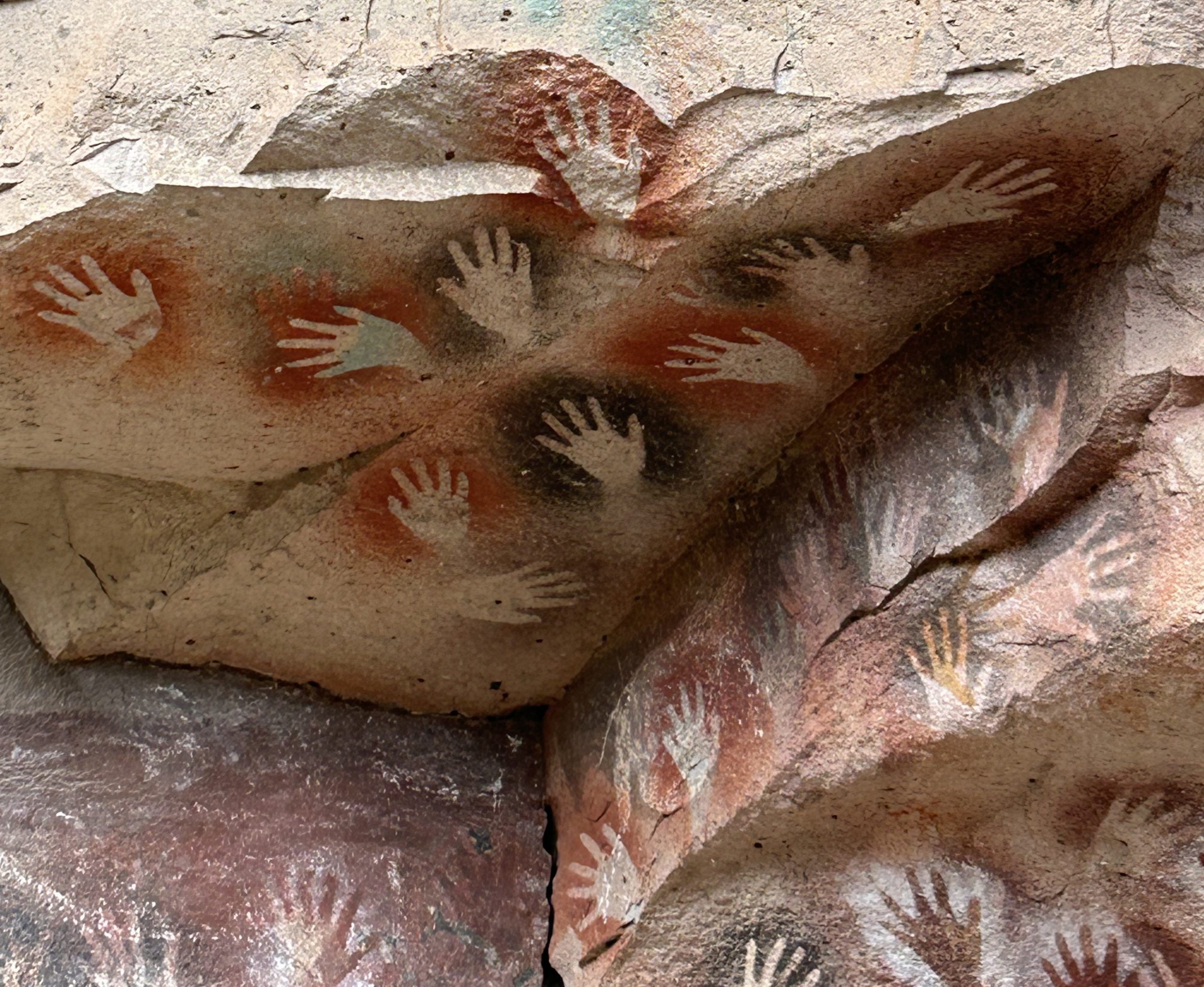 Rocks from Cueva de los Manos
