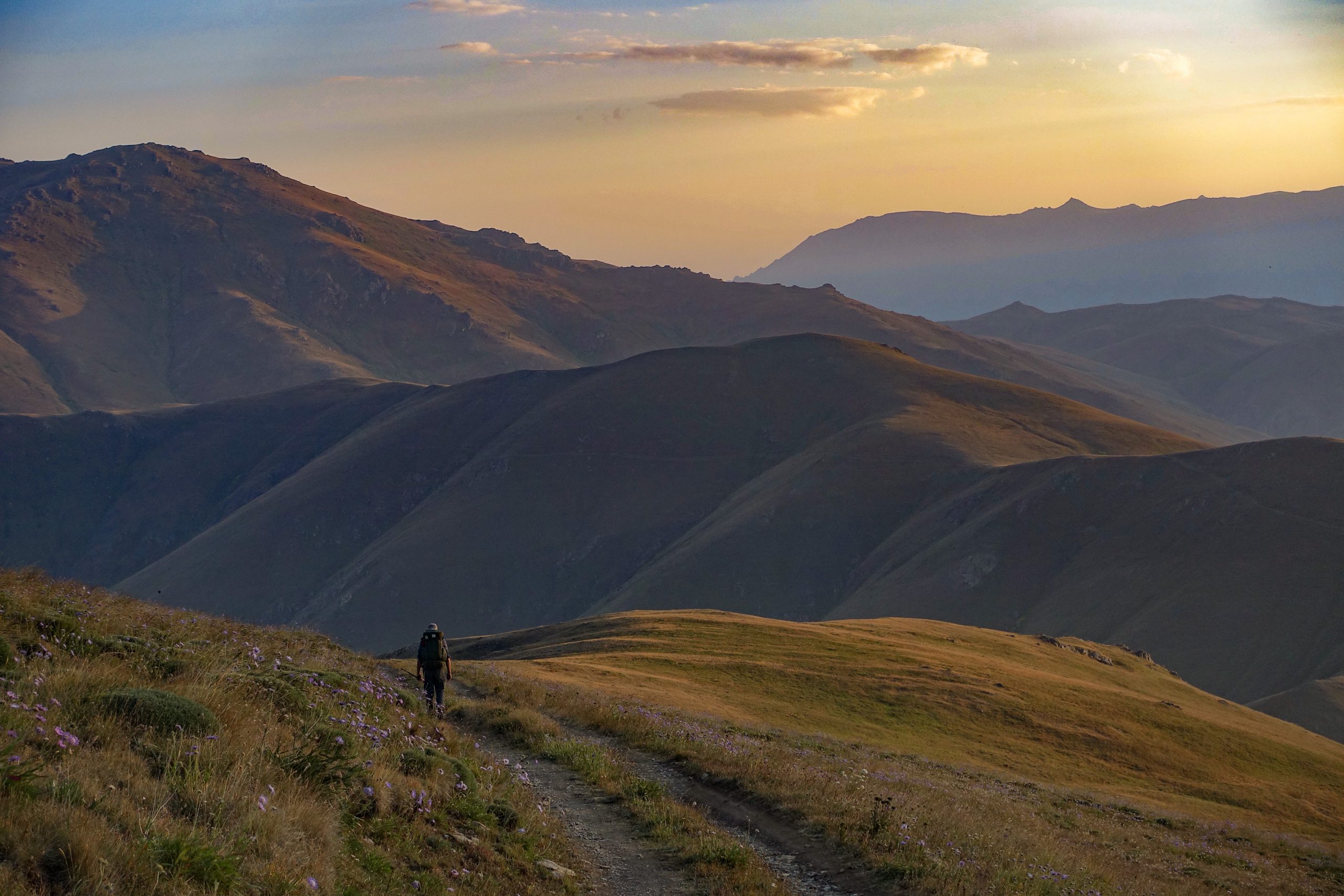Sunset on the descent from Khustup.