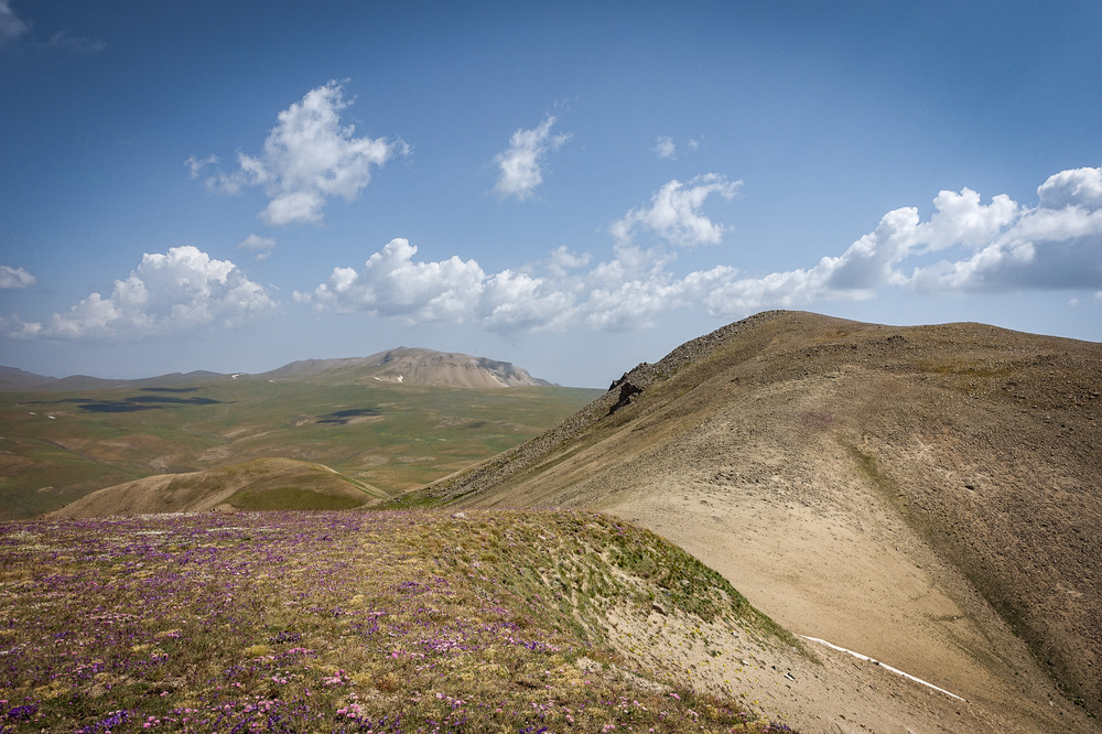 The summit of Pokr Spitakasar in the foreground, and Mets Spitakasar– the Great White Mountain, where you’re heading next– in the background.
